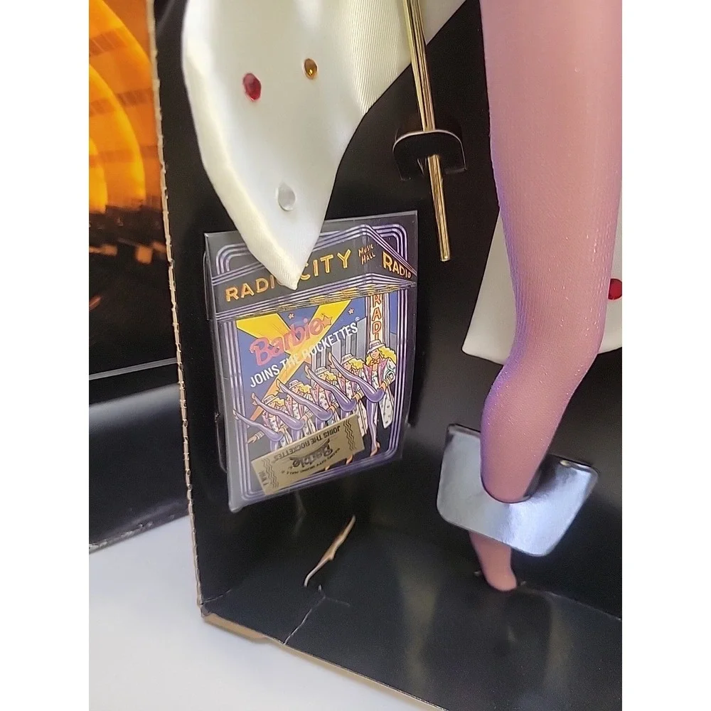 Barbie Joins the World-Famous Rockettes FAO Schwarz Exclusive Gift Set